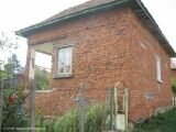 Дешевый, двухэтажный дом в Болгарии